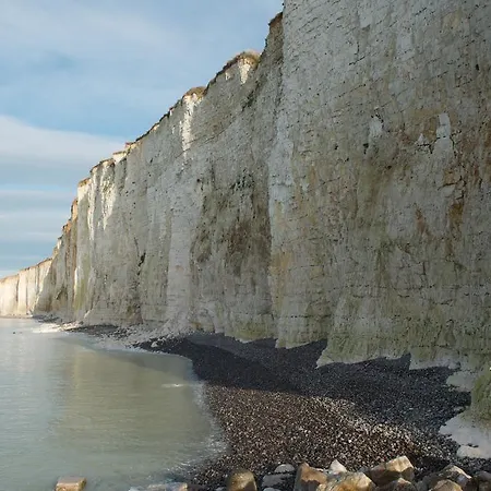 לינה וארוחת בוקר Au Jardin Saint Laurent או